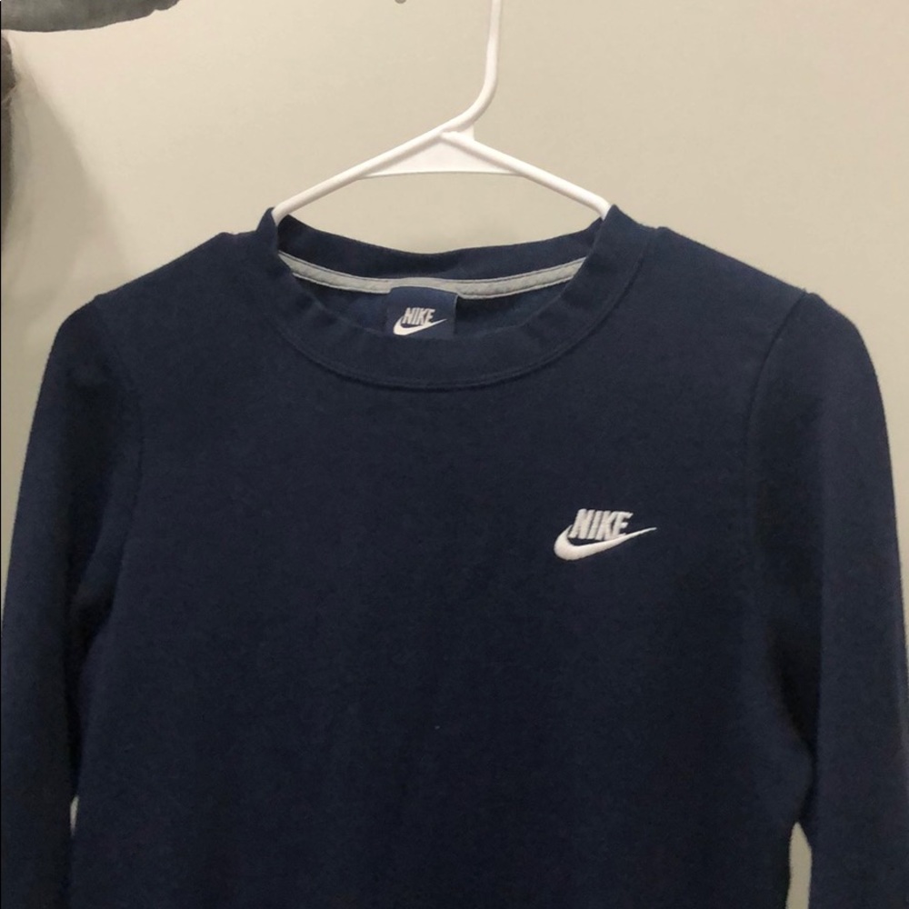 Navy women’s bike crew neck